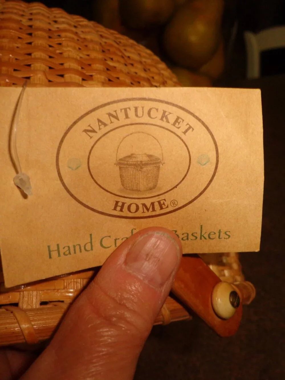 NEW Handcrafted NANTUCKET Oval Handled Basket  Handle & Bottom